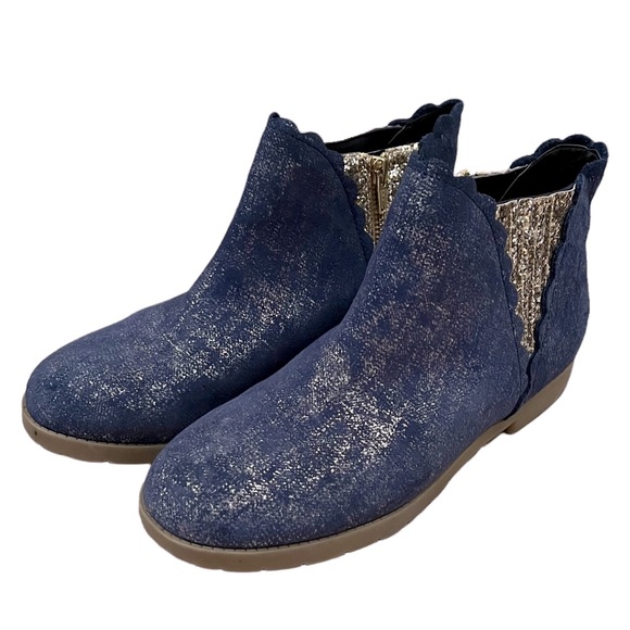 Lands’ End Blue/Gold Scalloped Booties Girls Size 5M - Picture 2 of 13